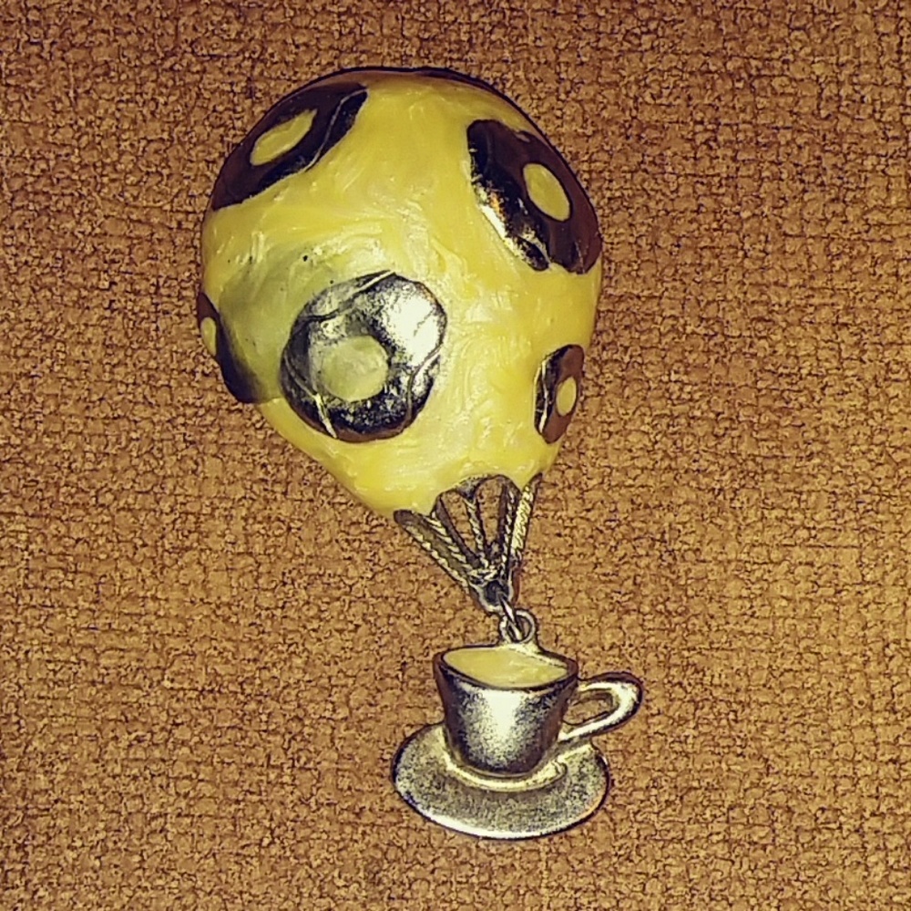BROOCH ~ Hot Air Balloon with Cup & Saucer